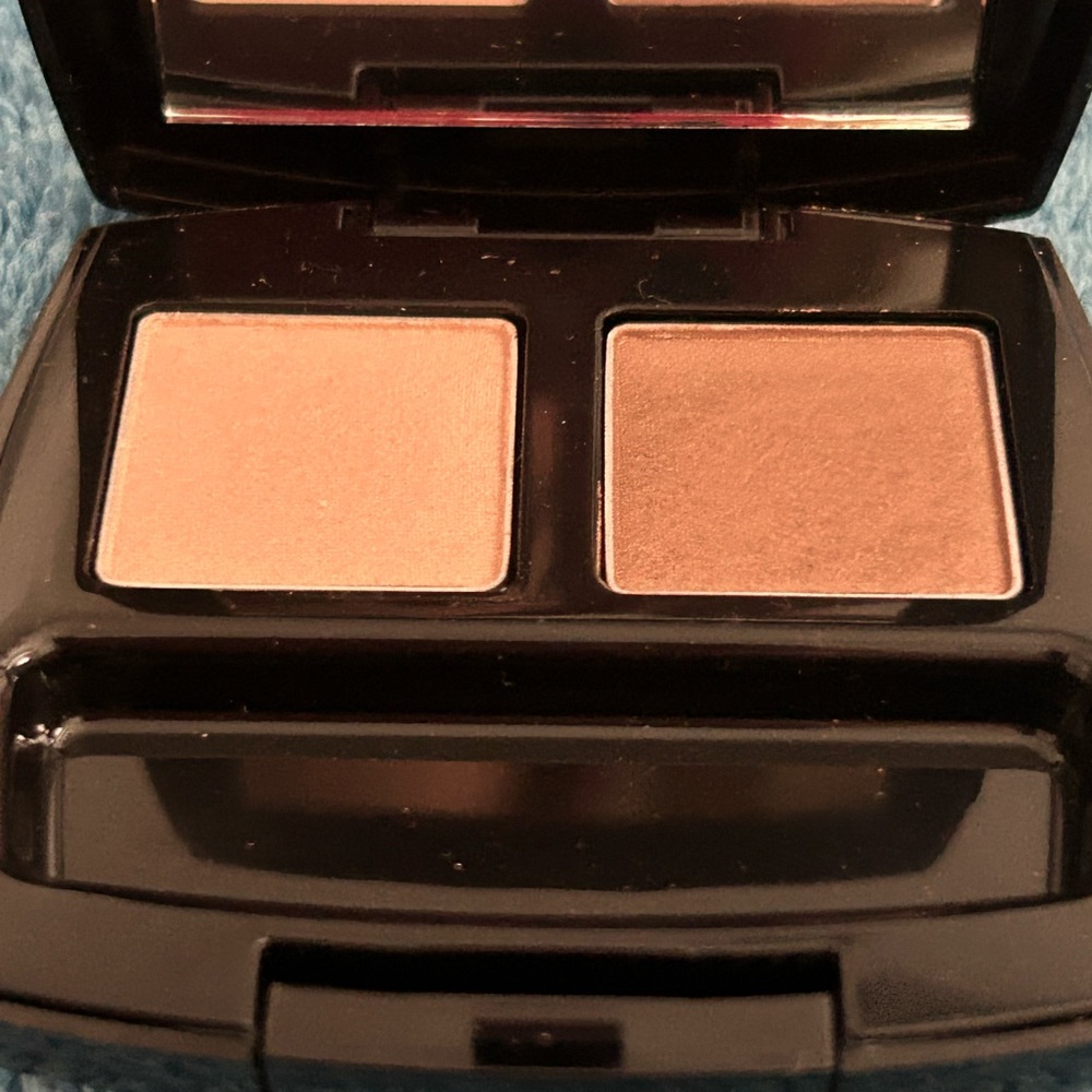 Avon True Color Eyeshadow Duo. Warm Cashmere